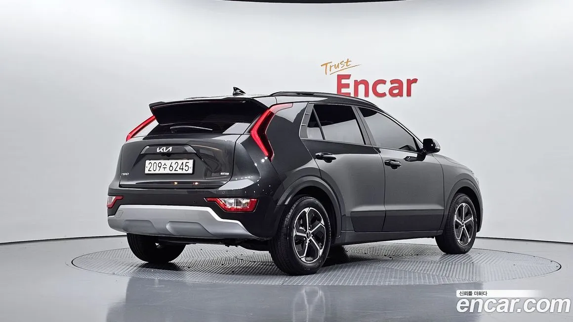 Kia Niro 2023 из KR, фото 2