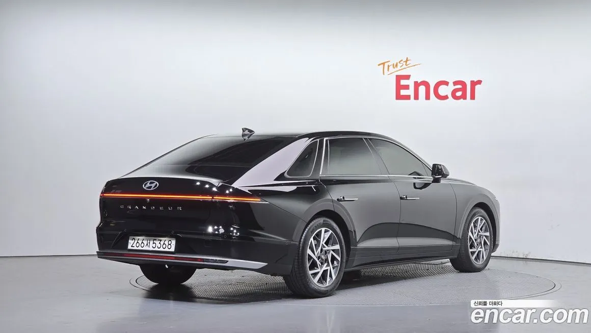 Hyundai Grandeur 2023 из KR, фото 2