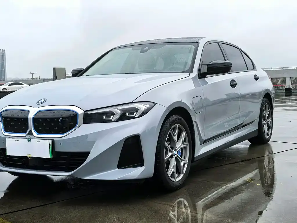 BMW i3 2025 из CN, фото 1