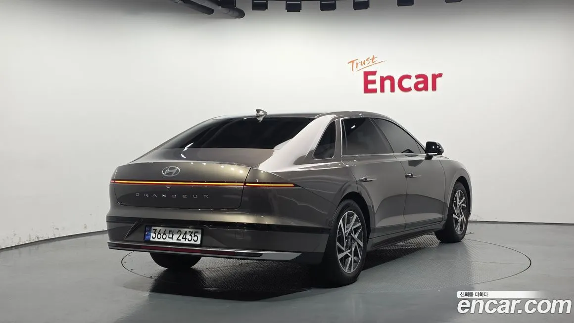 Hyundai Grandeur 2023 из KR, фото 2