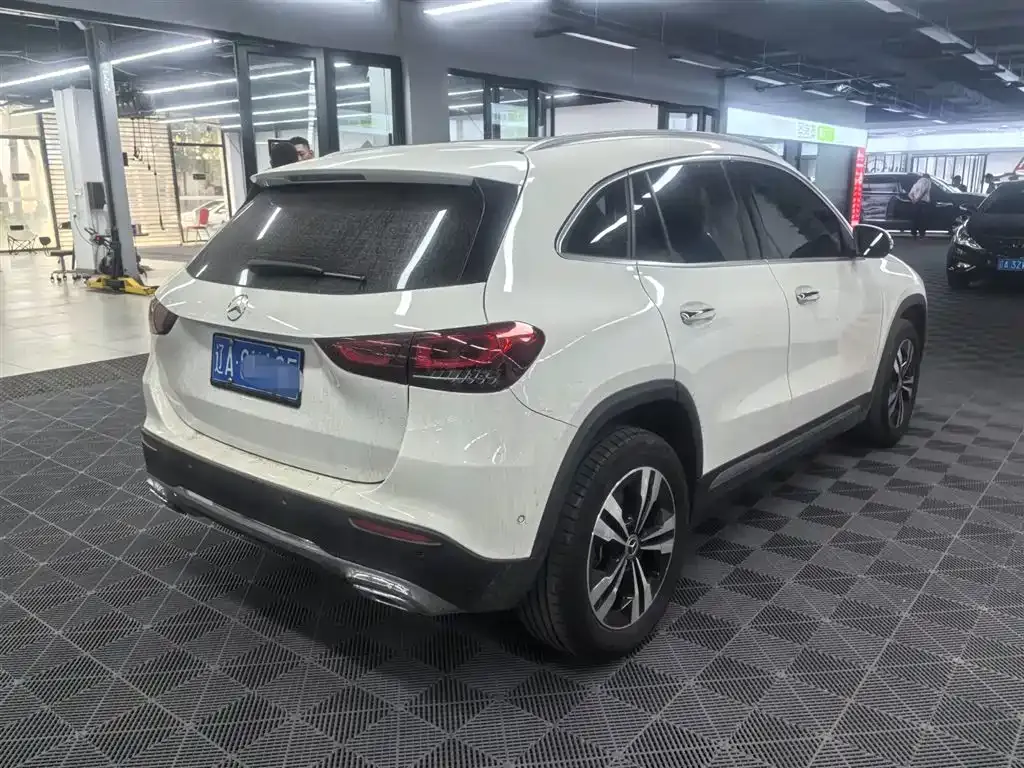 Mercedes-Benz GLA 2023 из CN, фото 4
