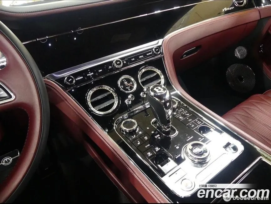 Bentley Continental 2024 из KR, фото 10