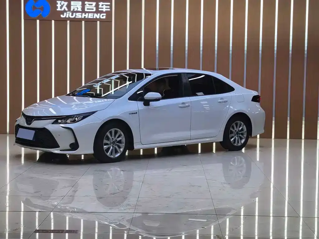 Toyota Corolla 2023 из CN, фото 1