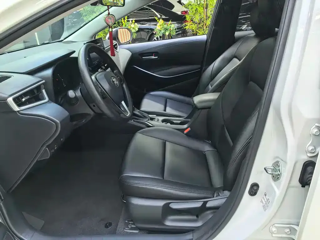 Toyota Corolla 2023 из CN, фото 10