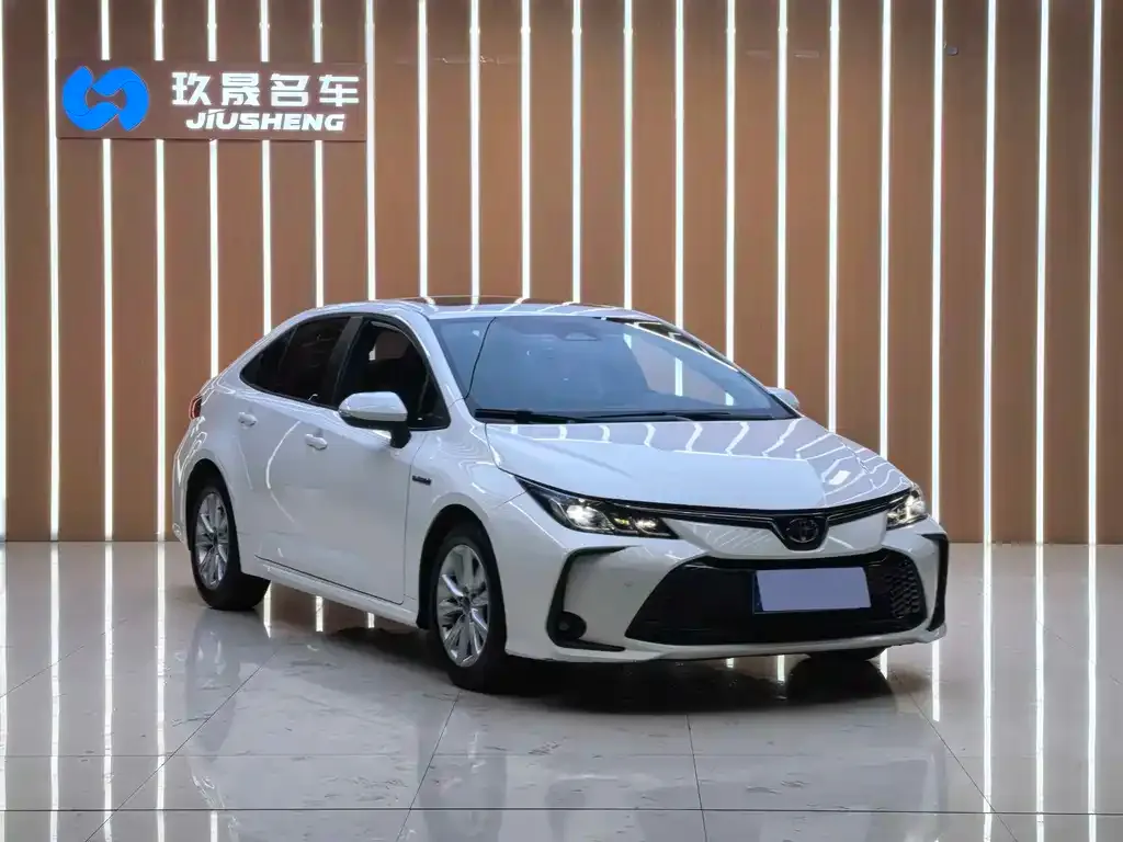 Toyota Corolla 2023 из CN, фото 3