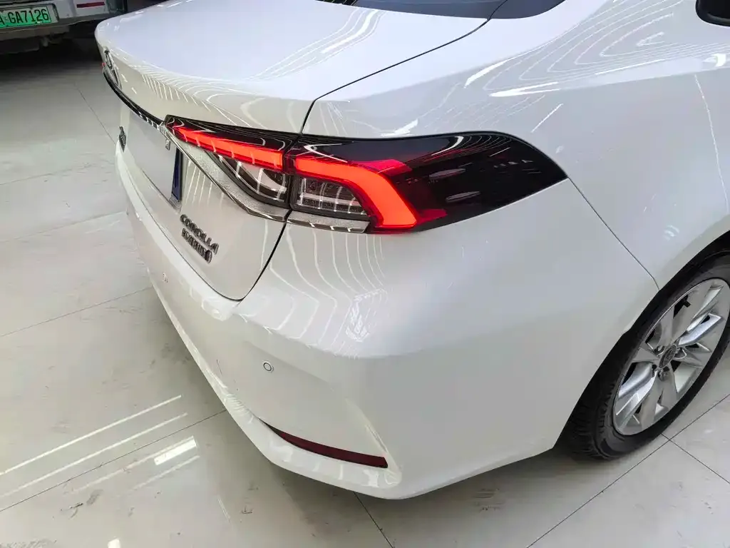 Toyota Corolla 2023 из CN, фото 6