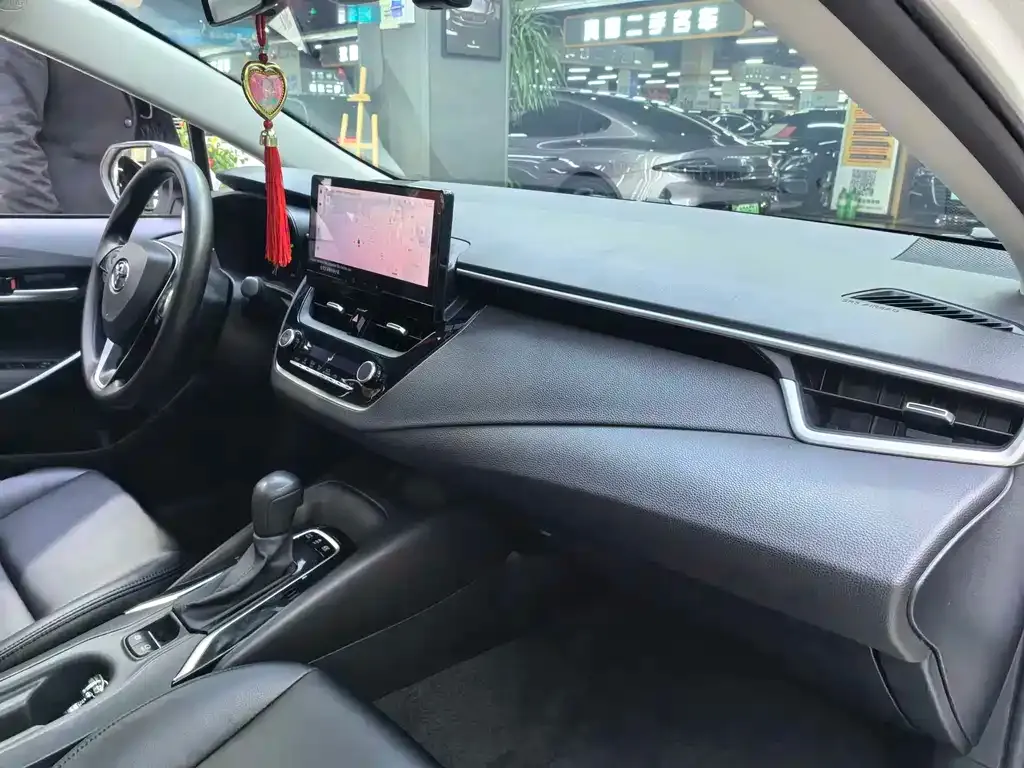 Toyota Corolla 2023 из CN, фото 8