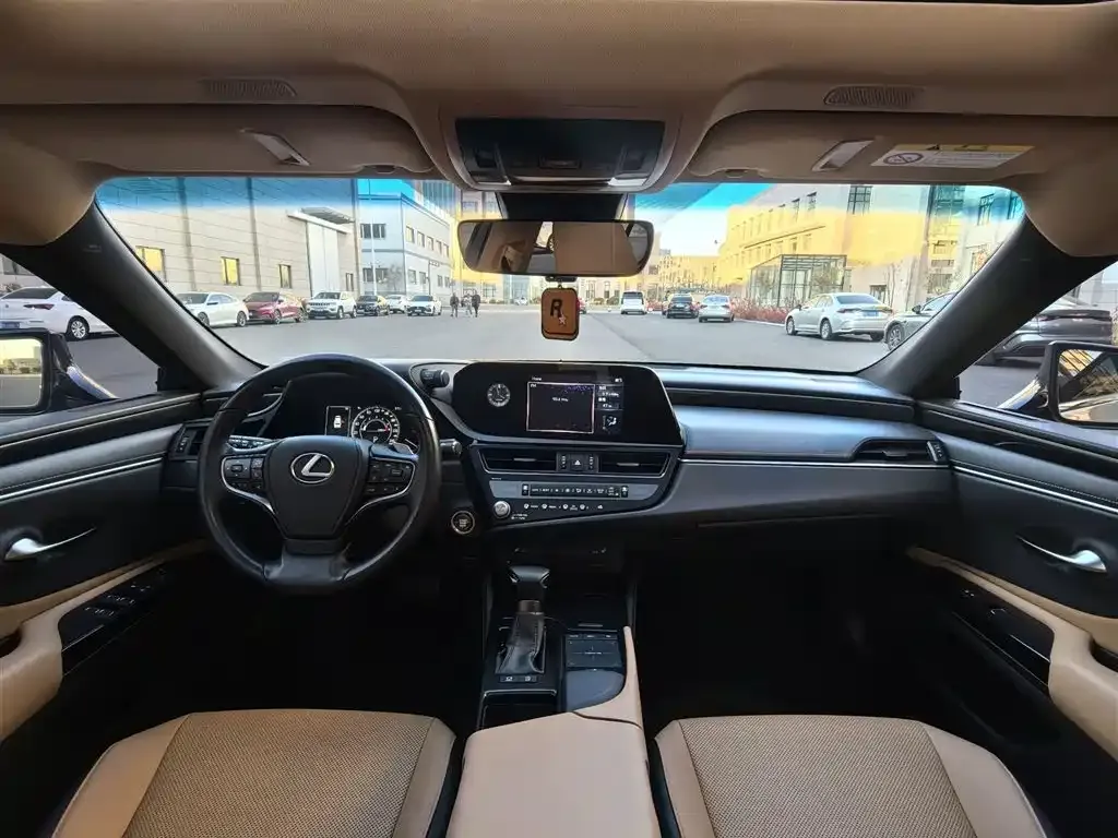 Lexus ES 2022 из CN, фото 6