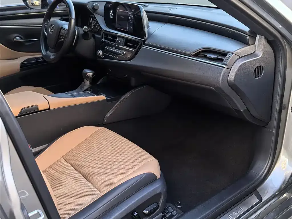 Lexus ES 2022 из CN, фото 7