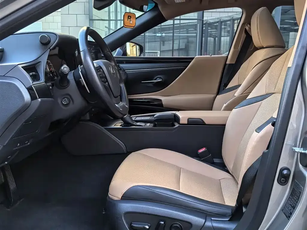 Lexus ES 2022 из CN, фото 9