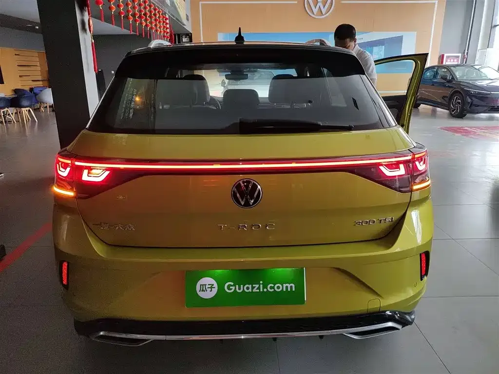 Volkswagen T-Roc 2023 из CN, фото 10