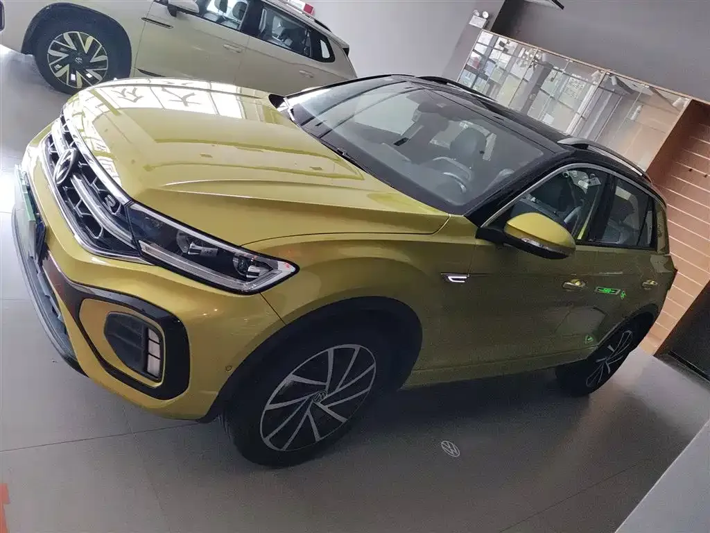 Volkswagen T-Roc 2023 из CN, фото 9