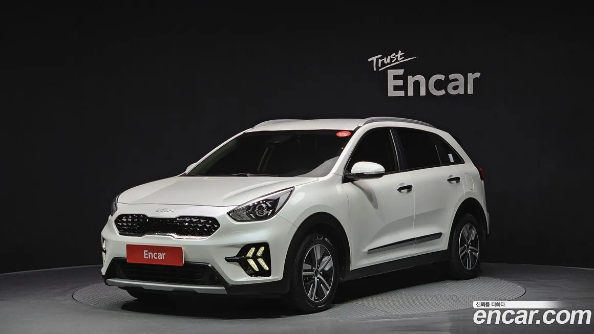 Kia Niro — фото 1