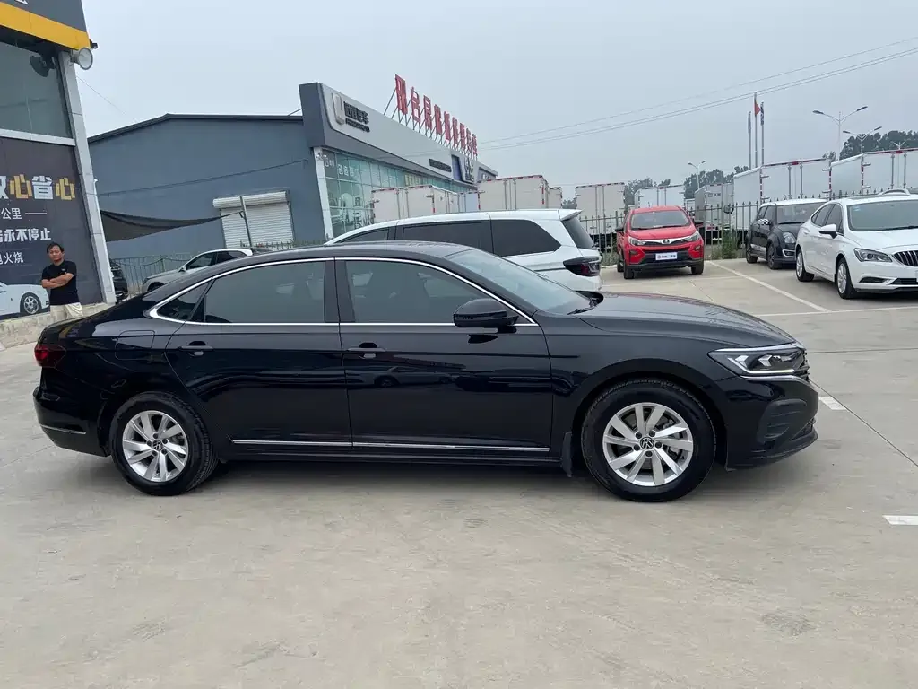 Volkswagen Passat 2022 из CN, фото 4