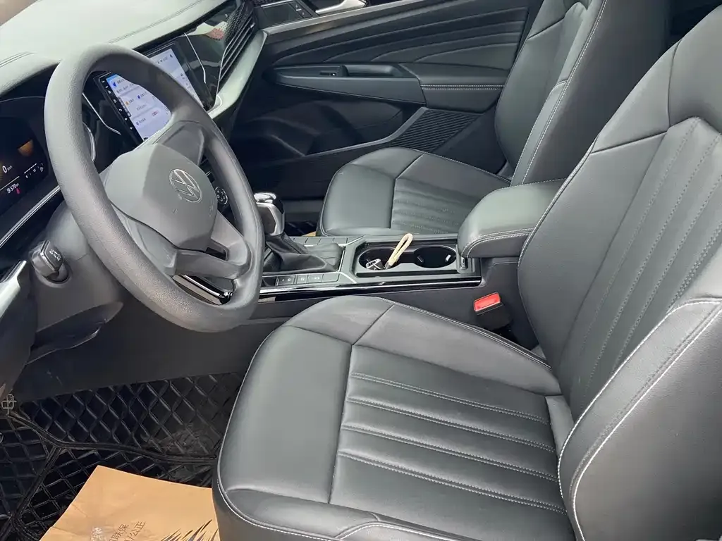 Volkswagen Passat 2022 из CN, фото 6