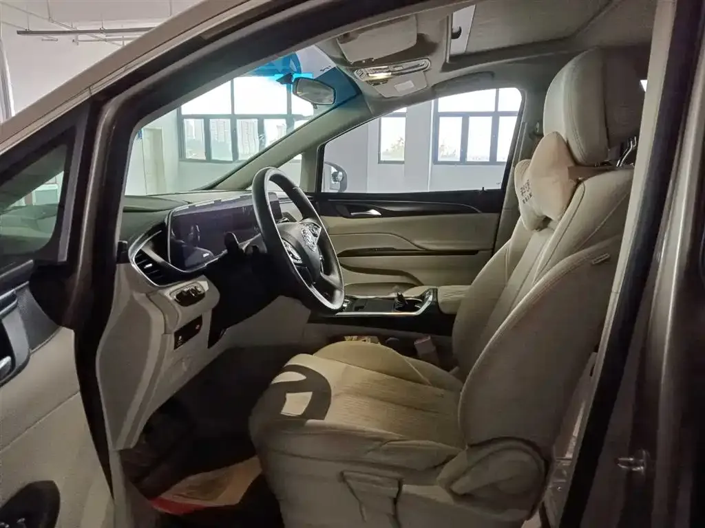 Buick GL8 2022 из CN, фото 8