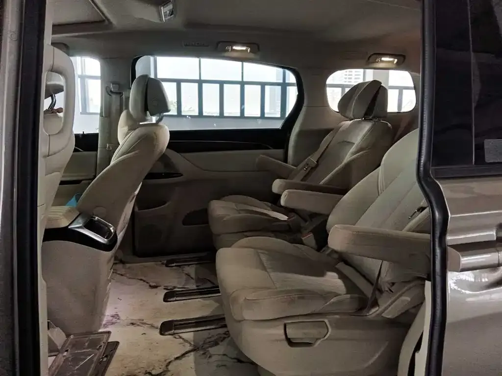 Buick GL8 2022 из CN, фото 9