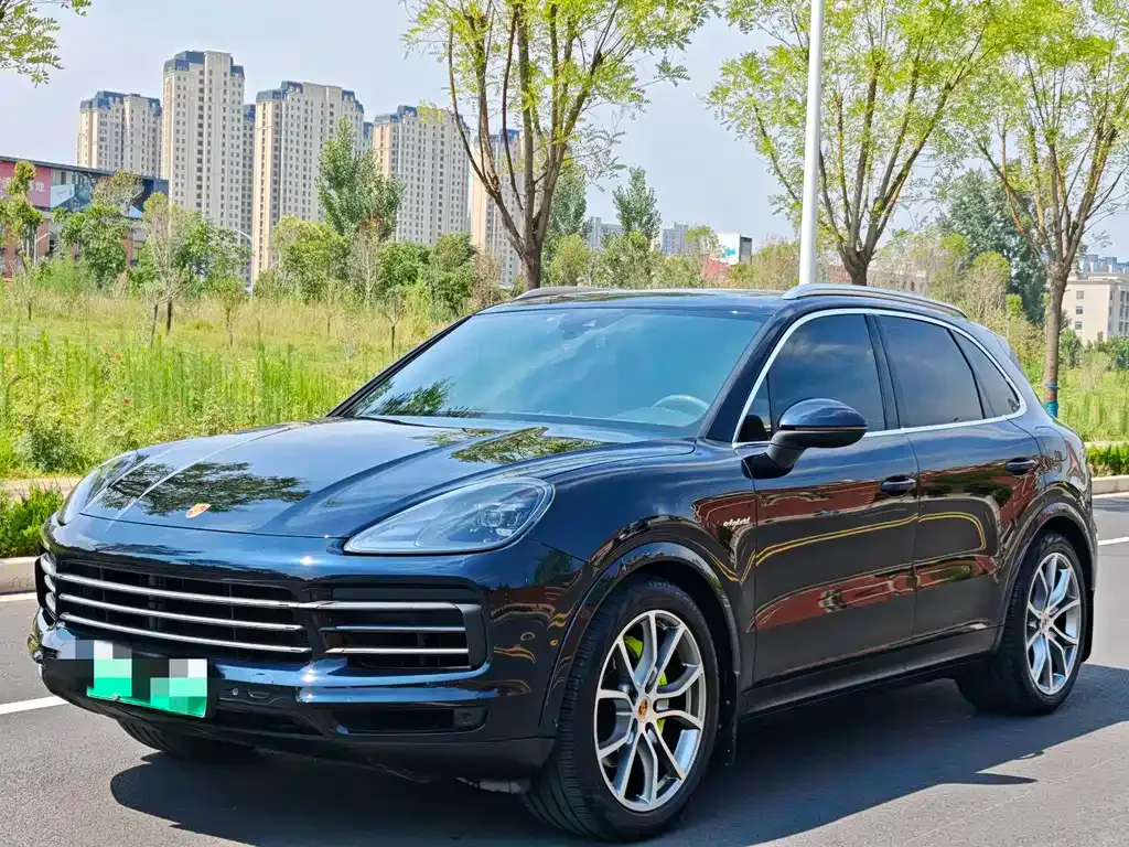 Porsche Cayenne Hybrid 2023 из CN, фото 1