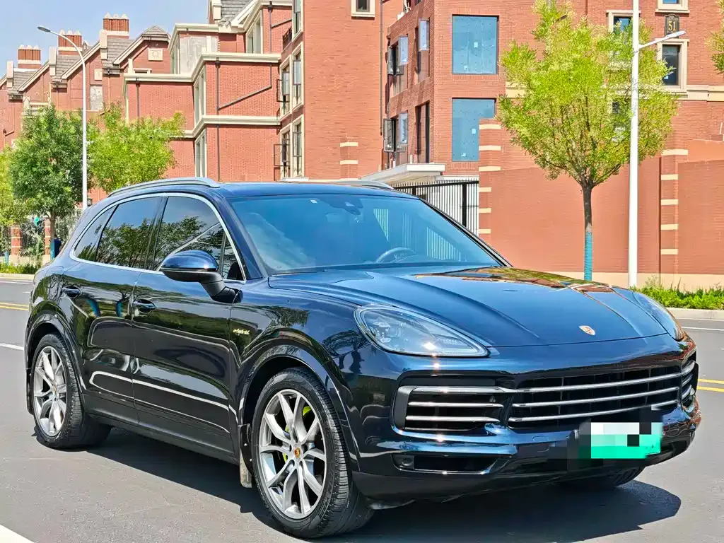 Porsche Cayenne Hybrid 2023 из CN, фото 2