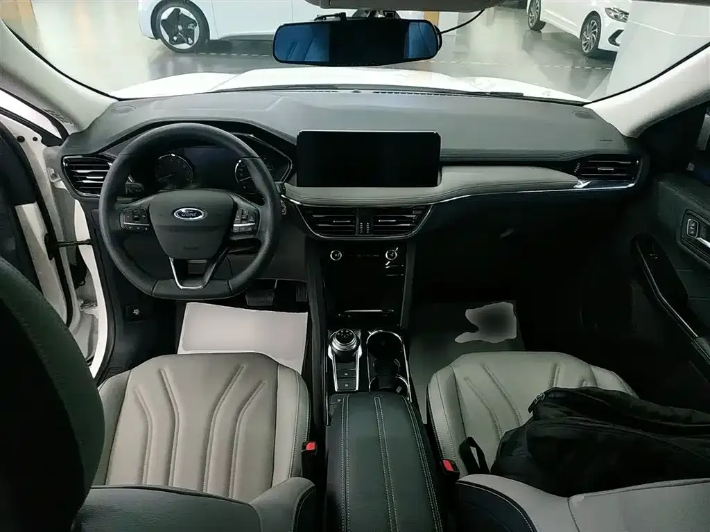 Ford Escape 2023 из CN, фото 10