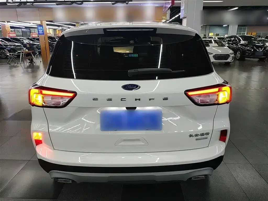 Ford Escape 2023 из CN, фото 6