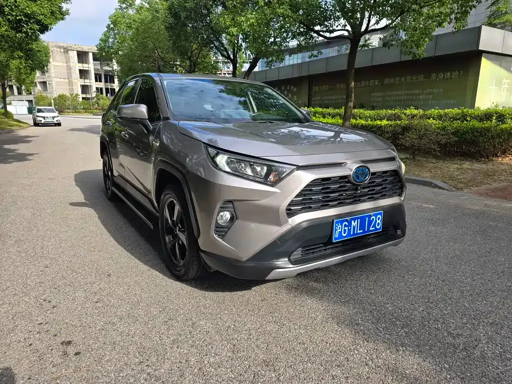 Toyota RAV4 2021 из CN, фото 3