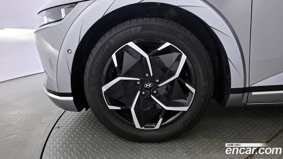Hyundai Ioniq5 — фото 5