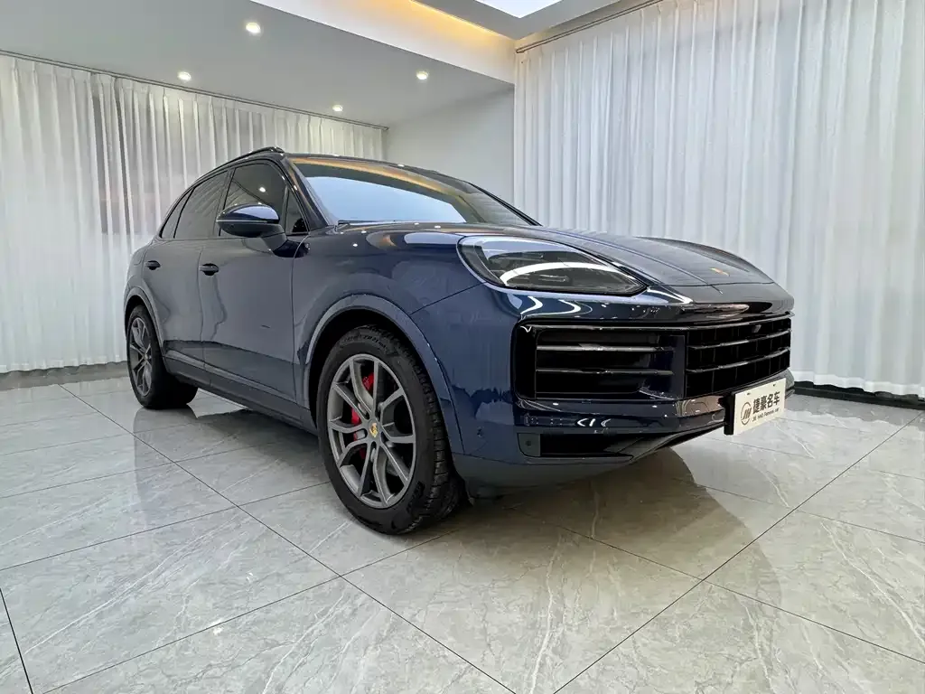 Porsche Cayenne 2024 из CN, фото 3