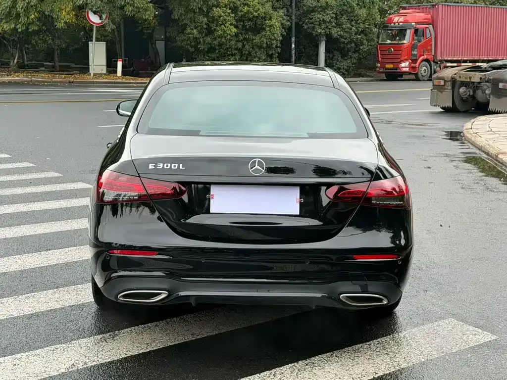 Mercedes-Benz E-Class 2022 из CN, фото 4