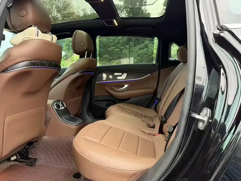 Mercedes-Benz E-Class 2022 из CN, фото 6