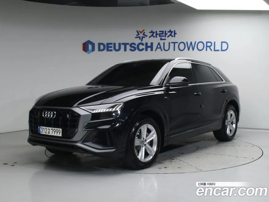 Audi Q8