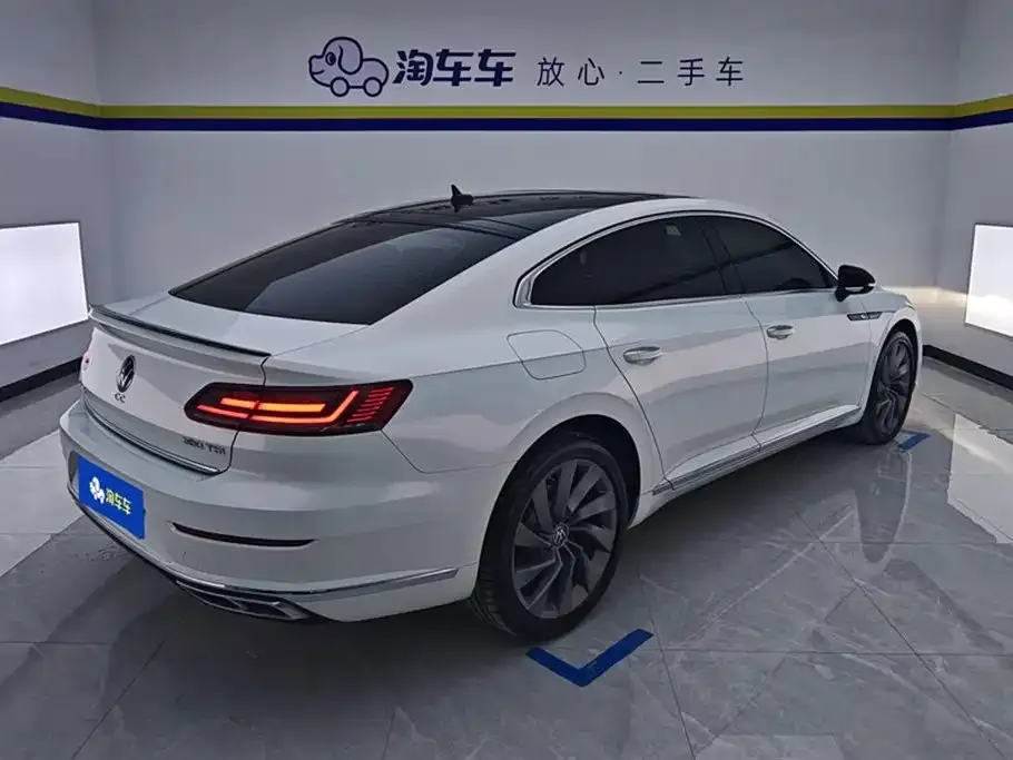 Volkswagen CC 2024 из CN, фото 3