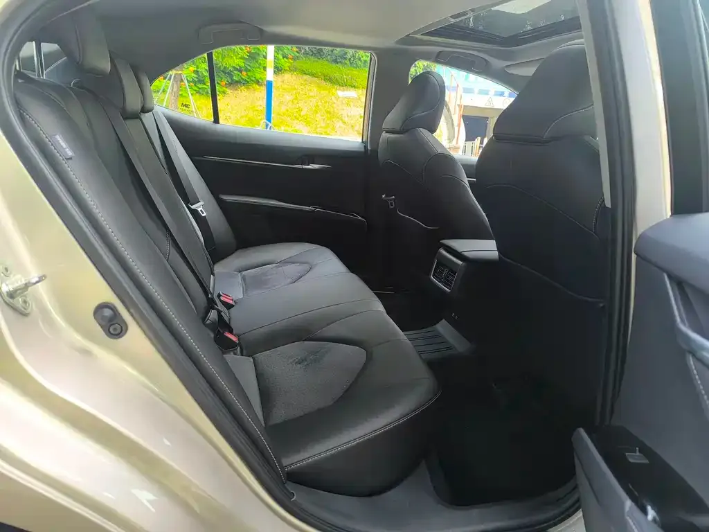 Toyota Camry 2022 из CN, фото 9