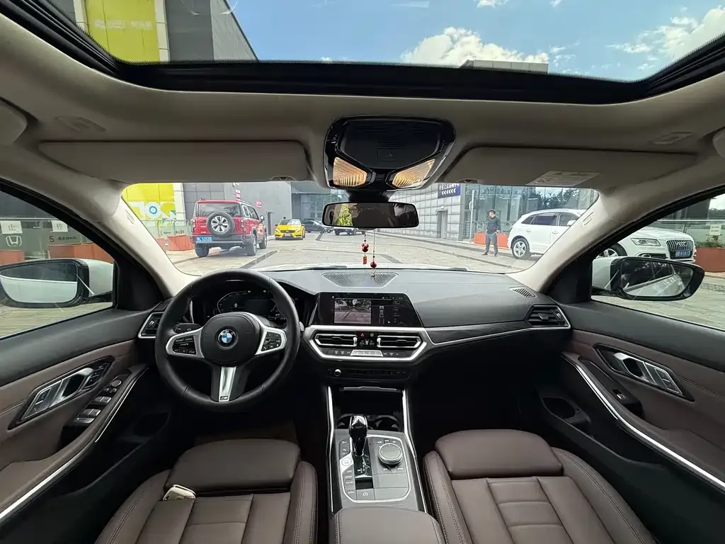 BMW 3 Series 2021 из CN, фото 5