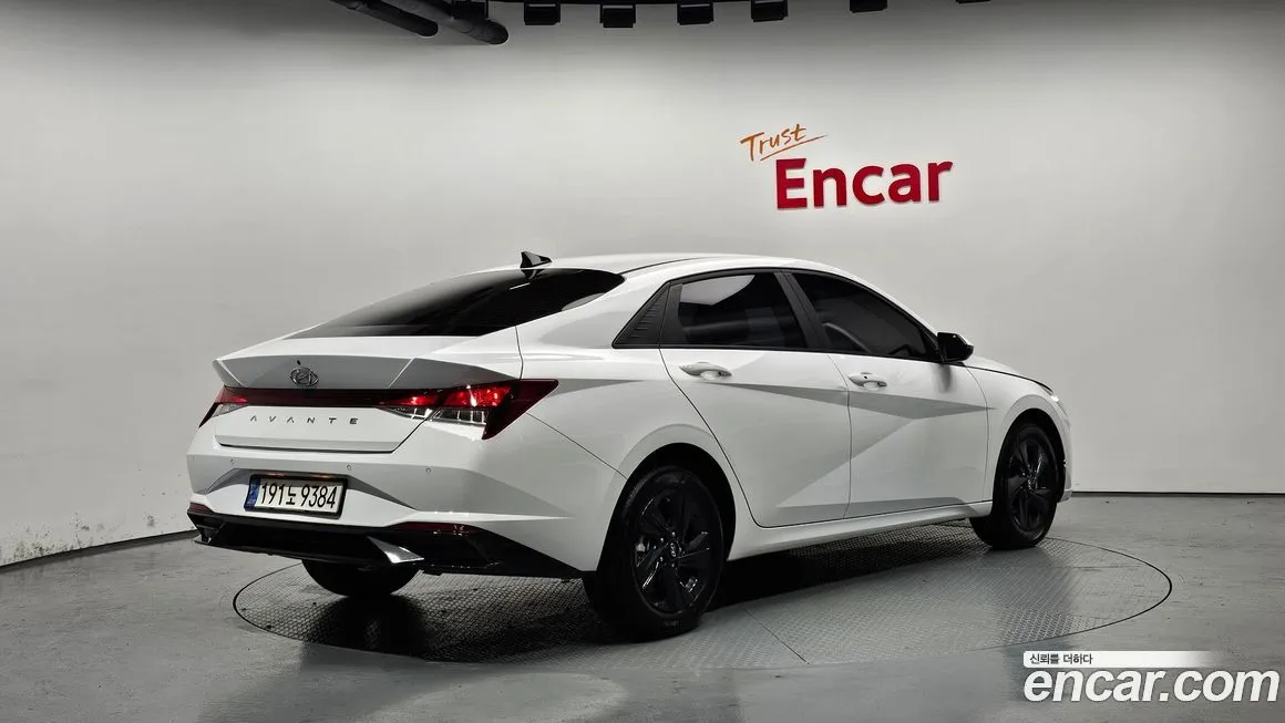 Hyundai AVANTE 2023 из KR, фото 2