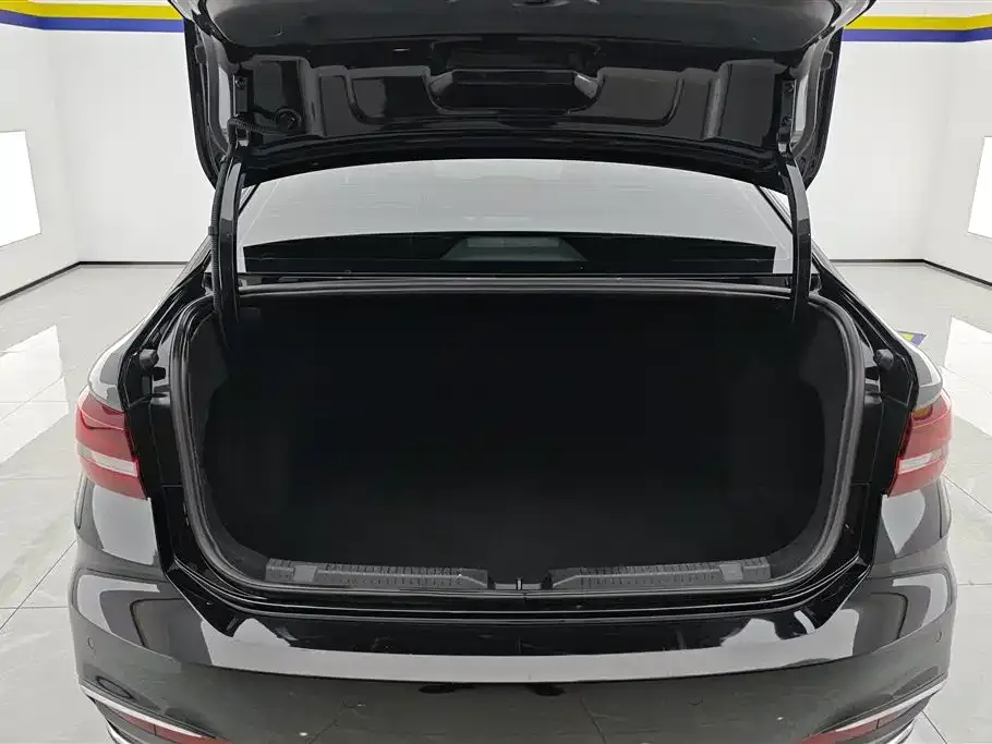 Volkswagen Lavida 2023 из CN, фото 4