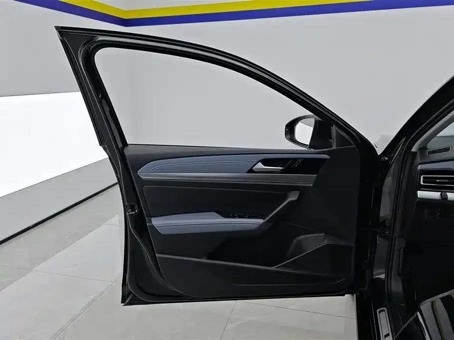 Volkswagen Lavida 2023 из CN, фото 7