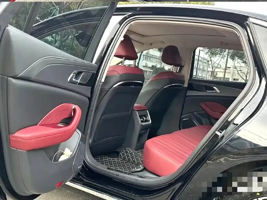 Hongqi H5 2025 из CN, фото 6