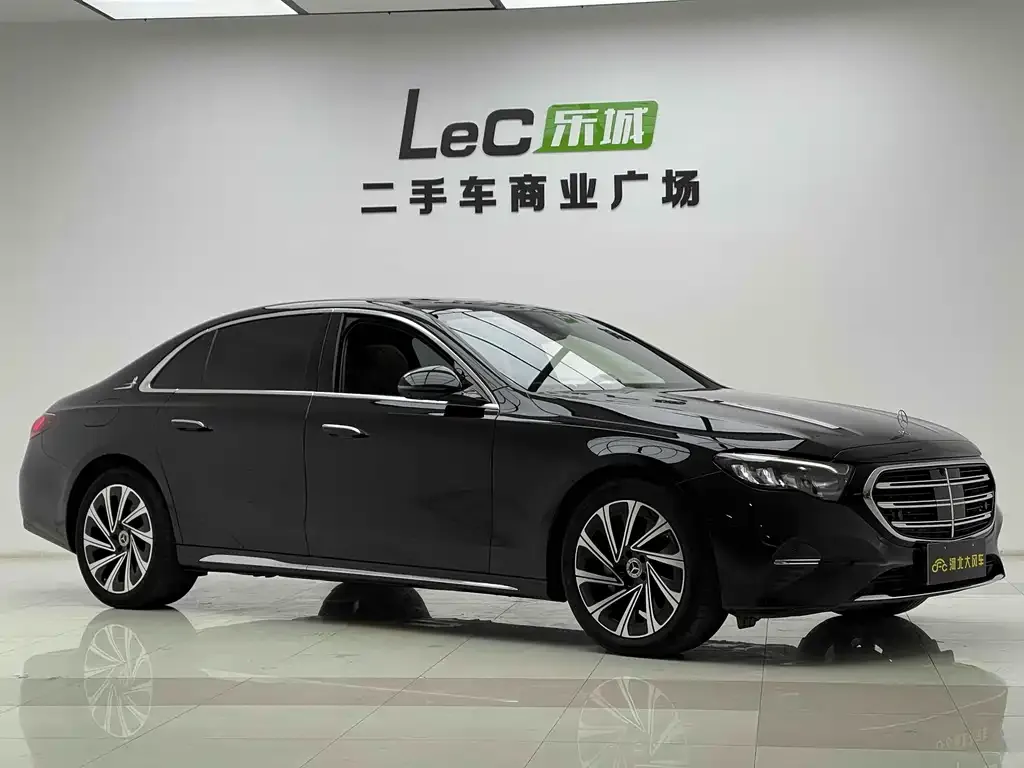 Mercedes-Benz E-Class 2024 из CN, фото 3