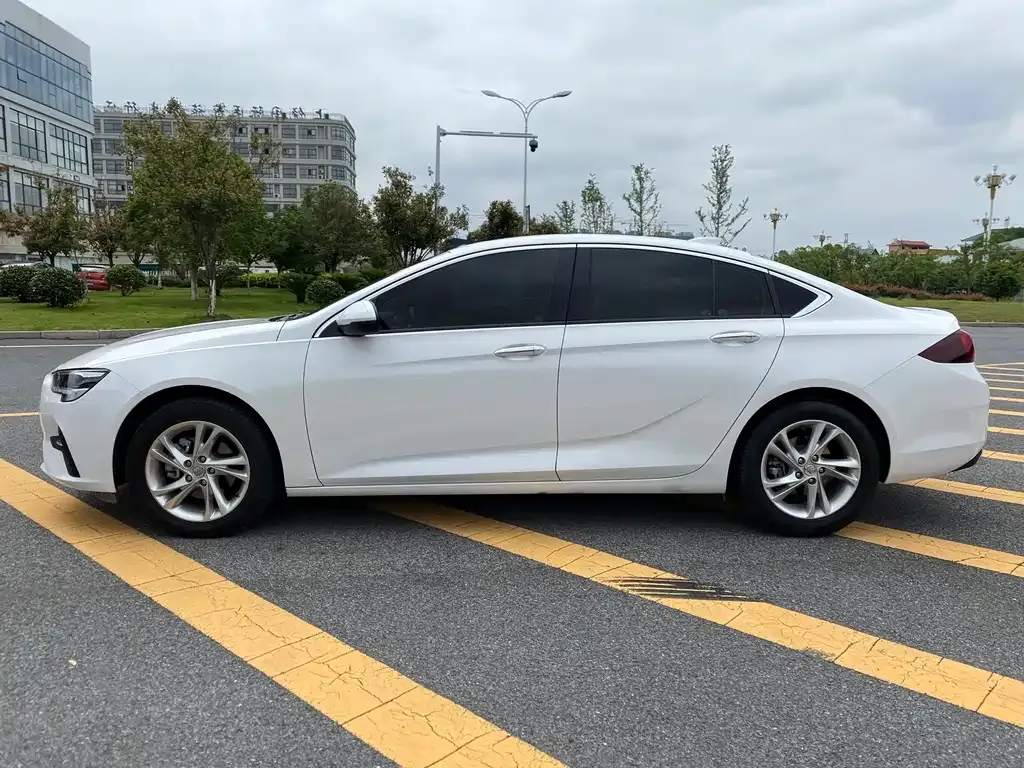 Buick Regal 2021 из CN, фото 3