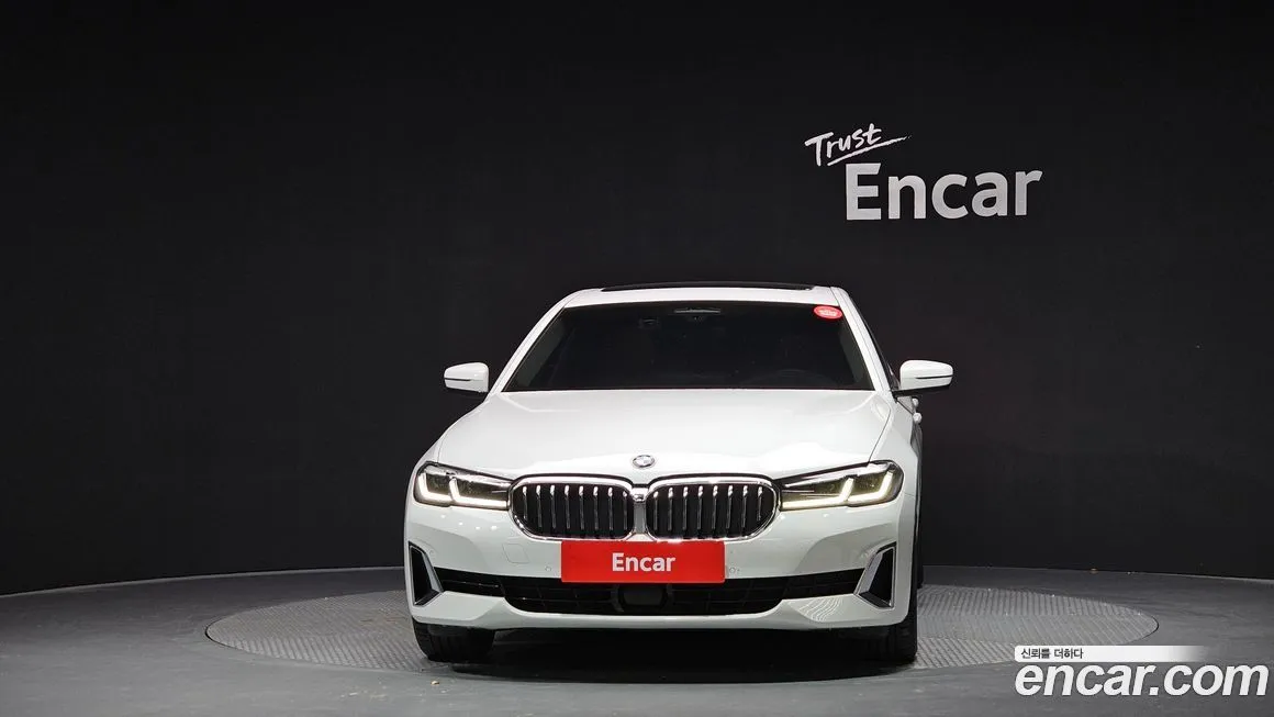 BMW 5-Series 2023 из KR, фото 3