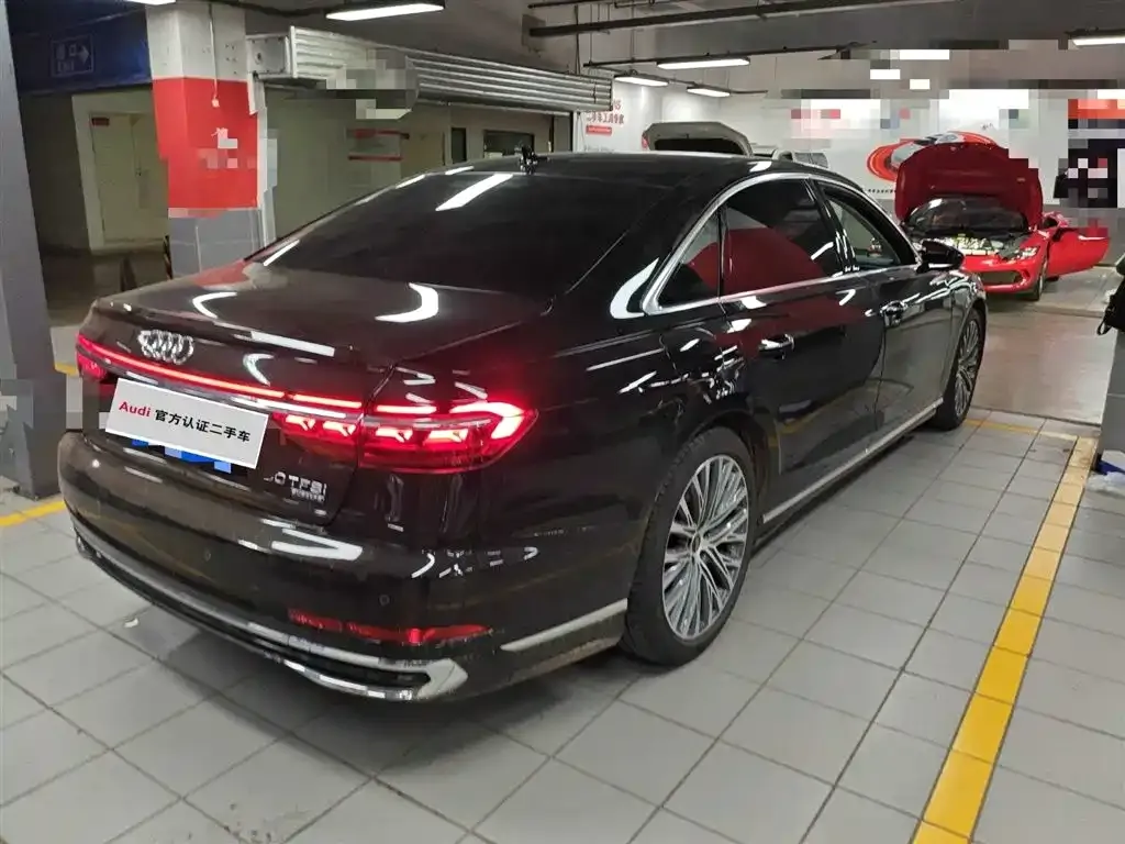 Audi A8 2025 из CN, фото 10