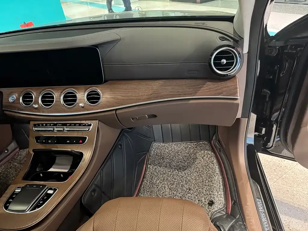 Mercedes-Benz E-Class 2021 из CN, фото 8