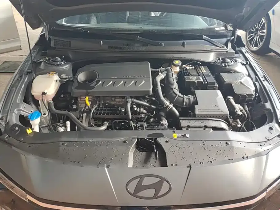 Hyundai Elantra 2024 из CN, фото 10
