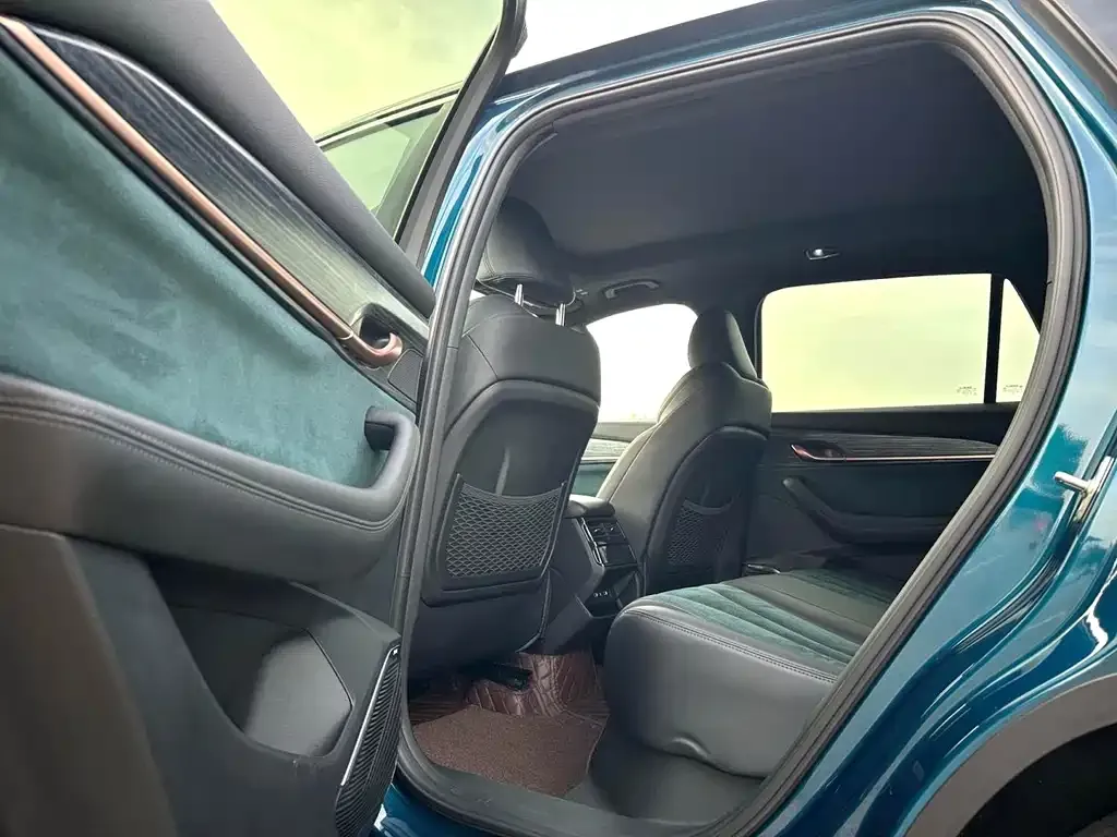 Geely Xingyue L 2023 из CN, фото 9