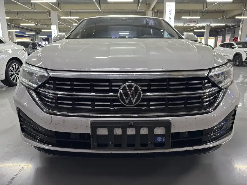 Volkswagen Sagitar 2023 из CN, фото 3