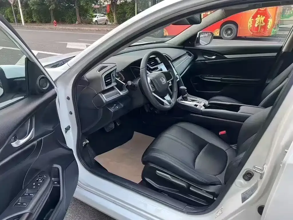 Honda Civic 2021 из CN, фото 7