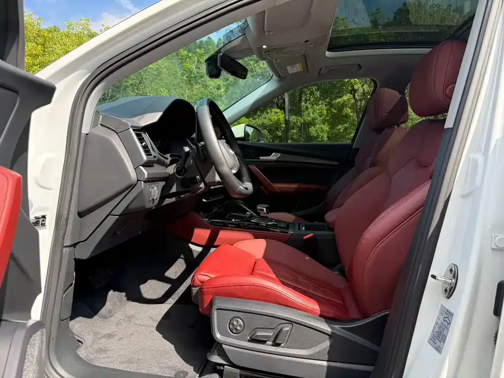 Audi Q5L 2022 из CN, фото 4