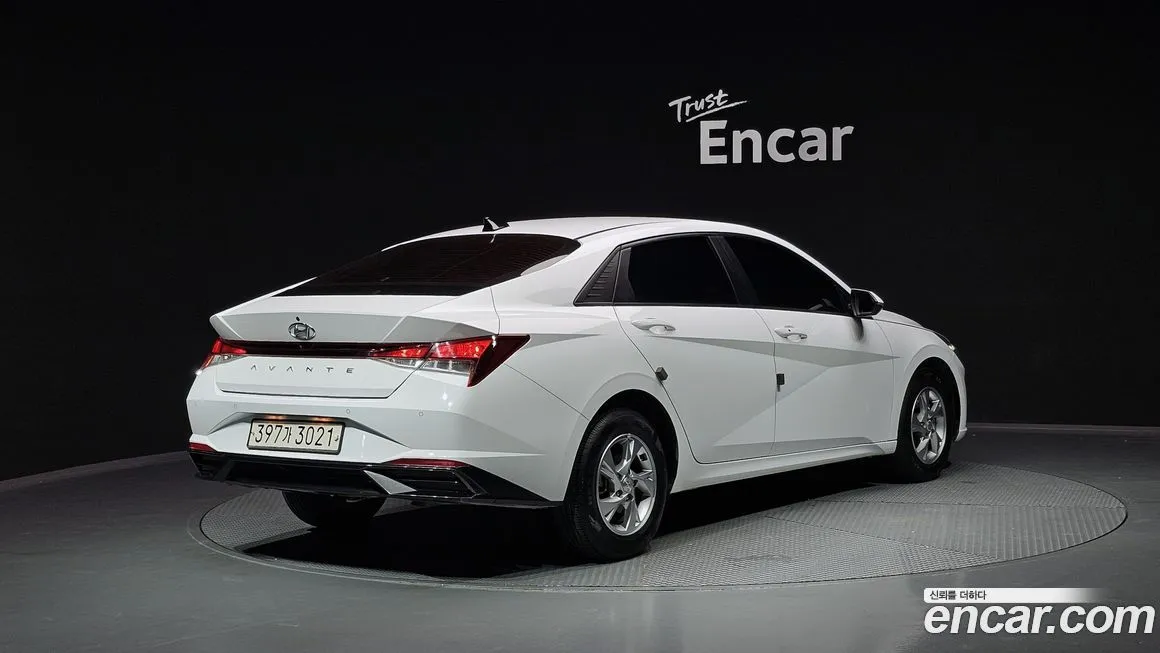 Hyundai AVANTE — фото 2