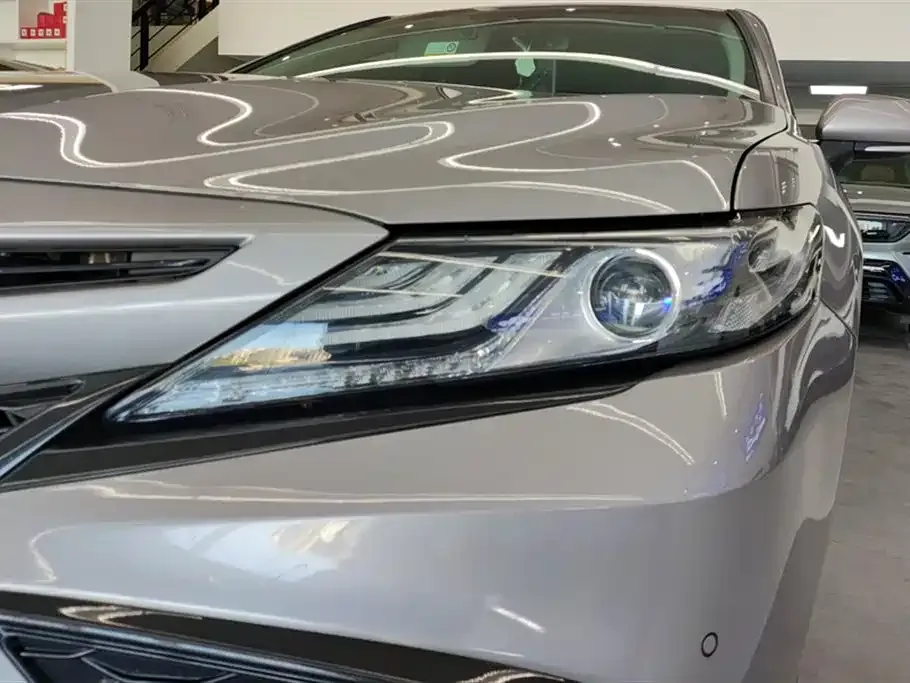 Toyota Camry 2023 из CN, фото 5